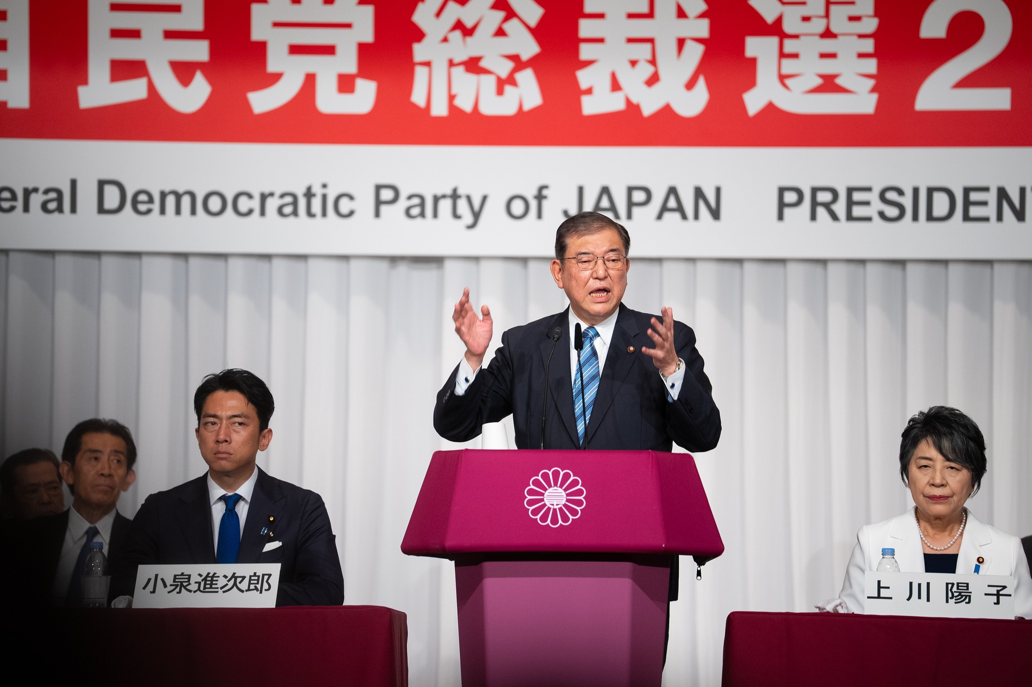 自民黨黨魁石破茂11日經二輪投票，當選日本第103任首相。圖/取自石破茂臉書 