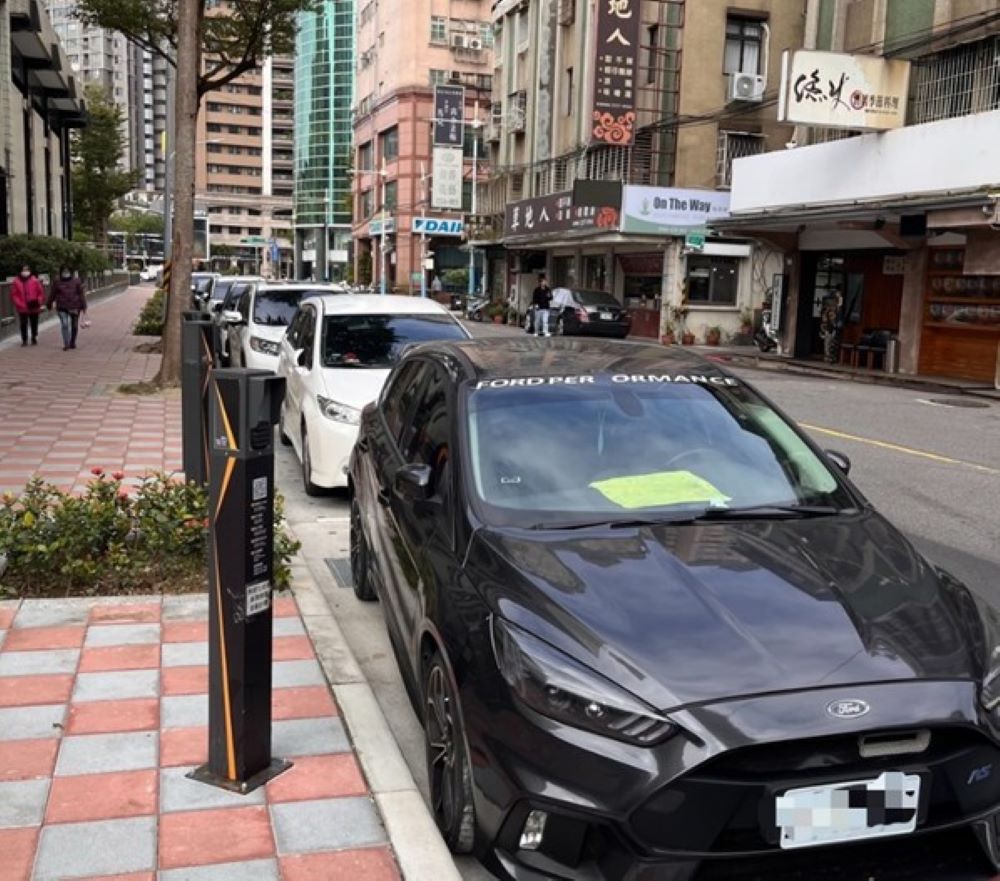 《圖說》智慧停車示意圖。〈交通局提供〉