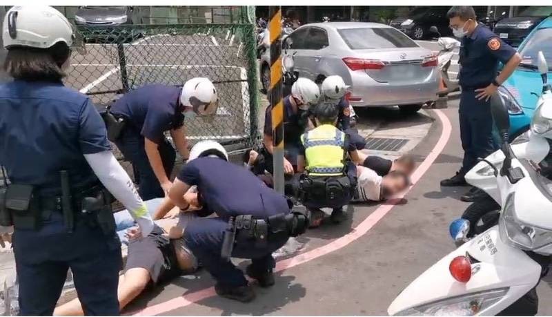 《圖說》新北市警察局「快打3.0」見成效,強勢壓制街頭暴力,全力守護市民夜間安全。〈警察局提供〉